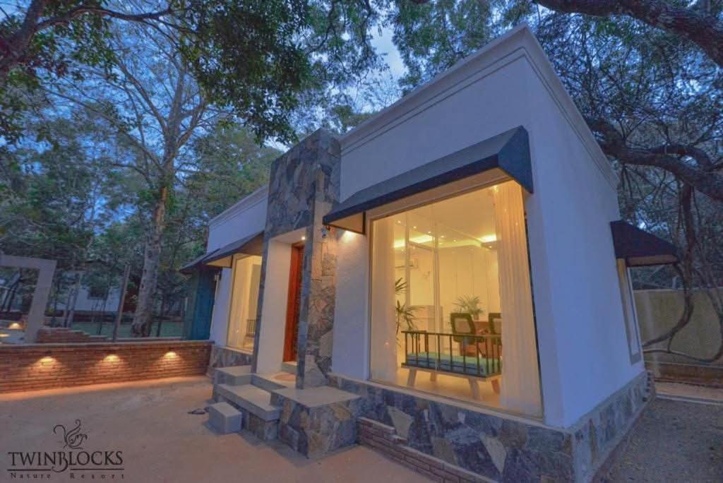 Twin Blocks Nature Resort Anuradhapura Bagian luar foto